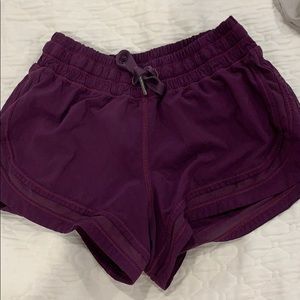 lululemon hotty hot short